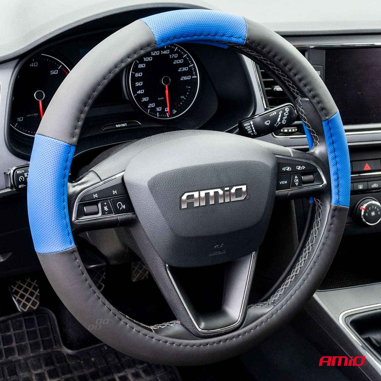 Dettaglio del coprivolante per volante auto
