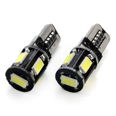 Lampadina LED con attacco T10 W5W e 5 diodi SMD