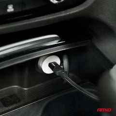 USB-C billader i hvidt kompakt design