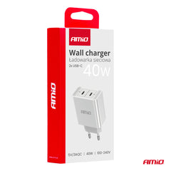 Hvid oplader til USB-C-enheder