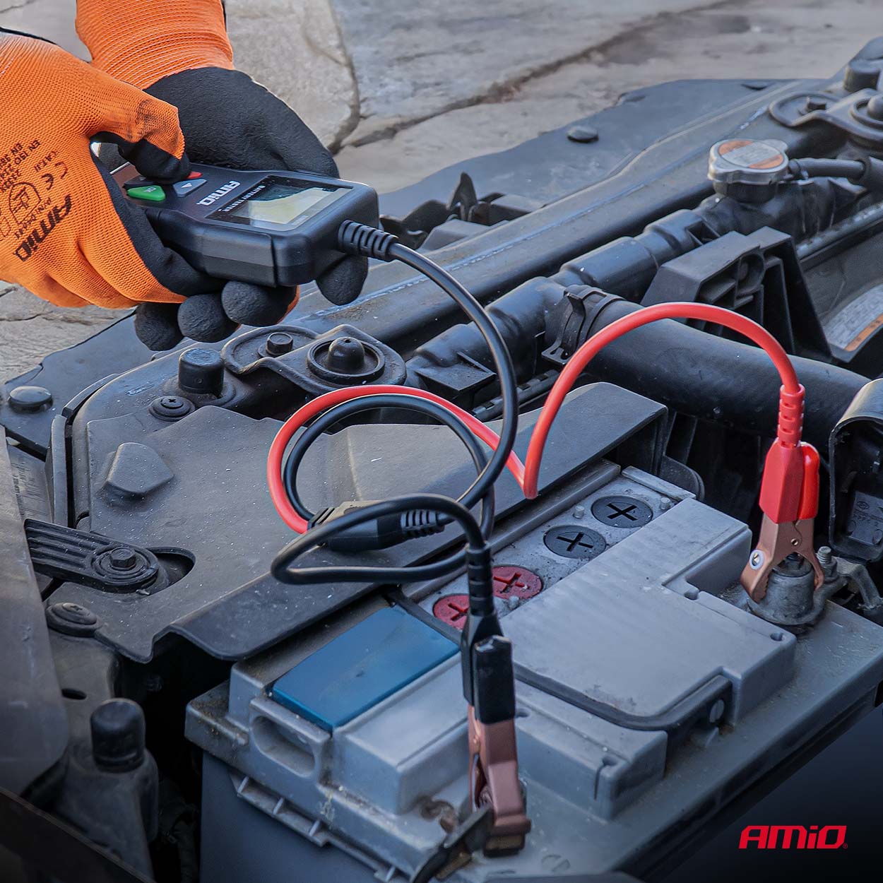 Tester digitale per batterie da 6, 12 e 24 V
