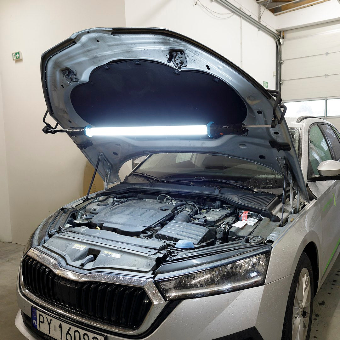 Lampada LED per cofano motore per manutenzione e diagnosi