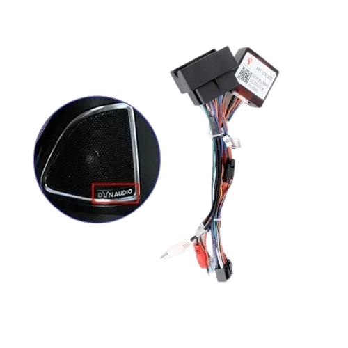 Cavo adattatore VW (Dynaudio) - telecamera posteriore originale su radio aftermarket con sistema audio Dynaudio.