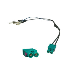 Antenneadapter - VW (dobbelt Fakra) med forstærker, dobbelt Fakra stik og kabel til VW radioinstallation.